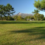 大沼公園広場から見た駒ケ岳